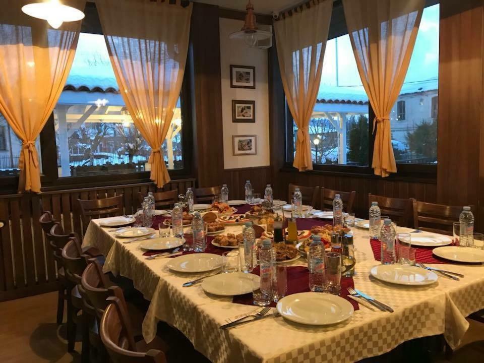 Guest House Bukor Shtepi Mandrica Ngoại thất bức ảnh
